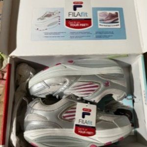 Fila Sport Walk-n-Sculpt Silver w/ Pink Accent Shoes for Sale Size 9
